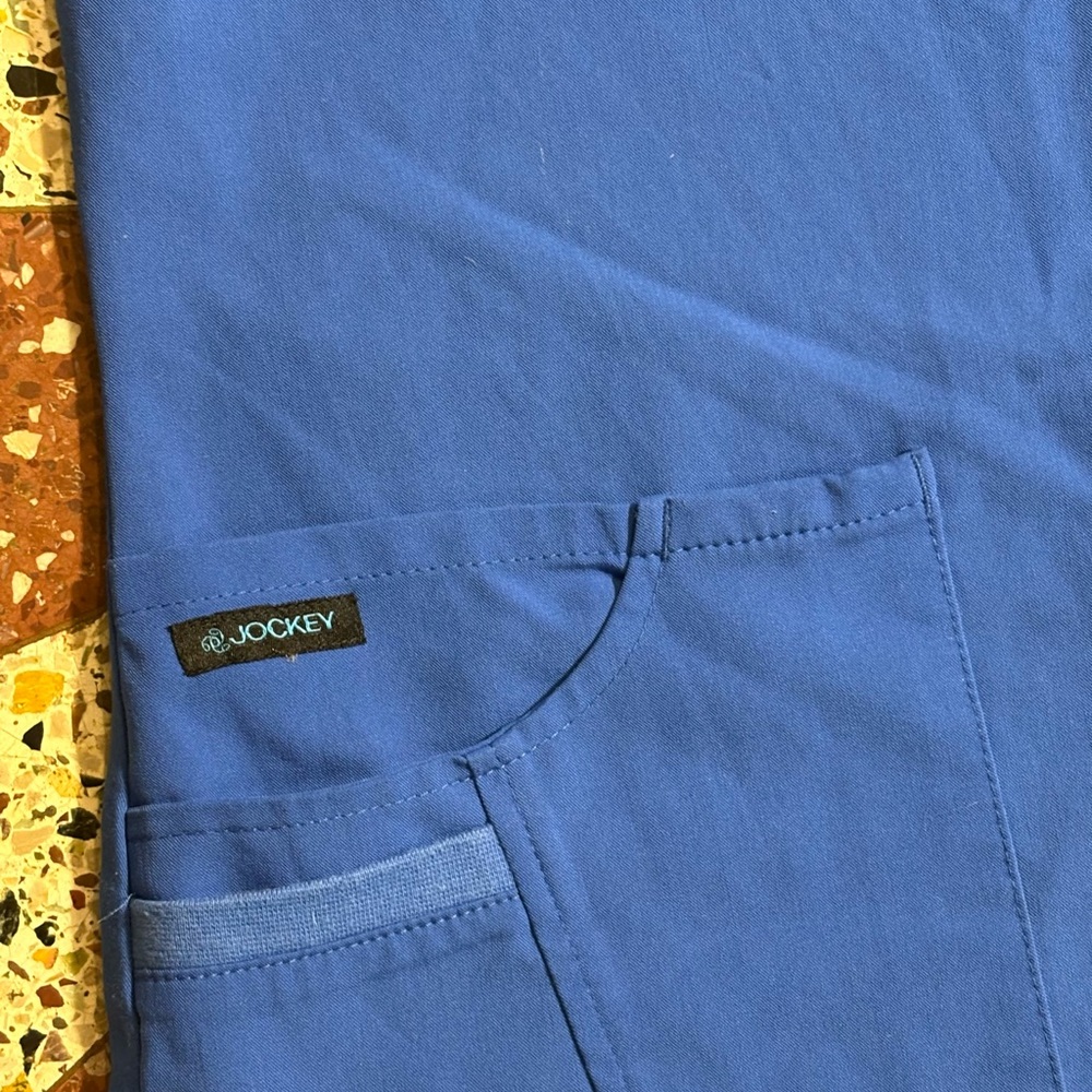 5 XS Scrub tops - Picture 12 of 13